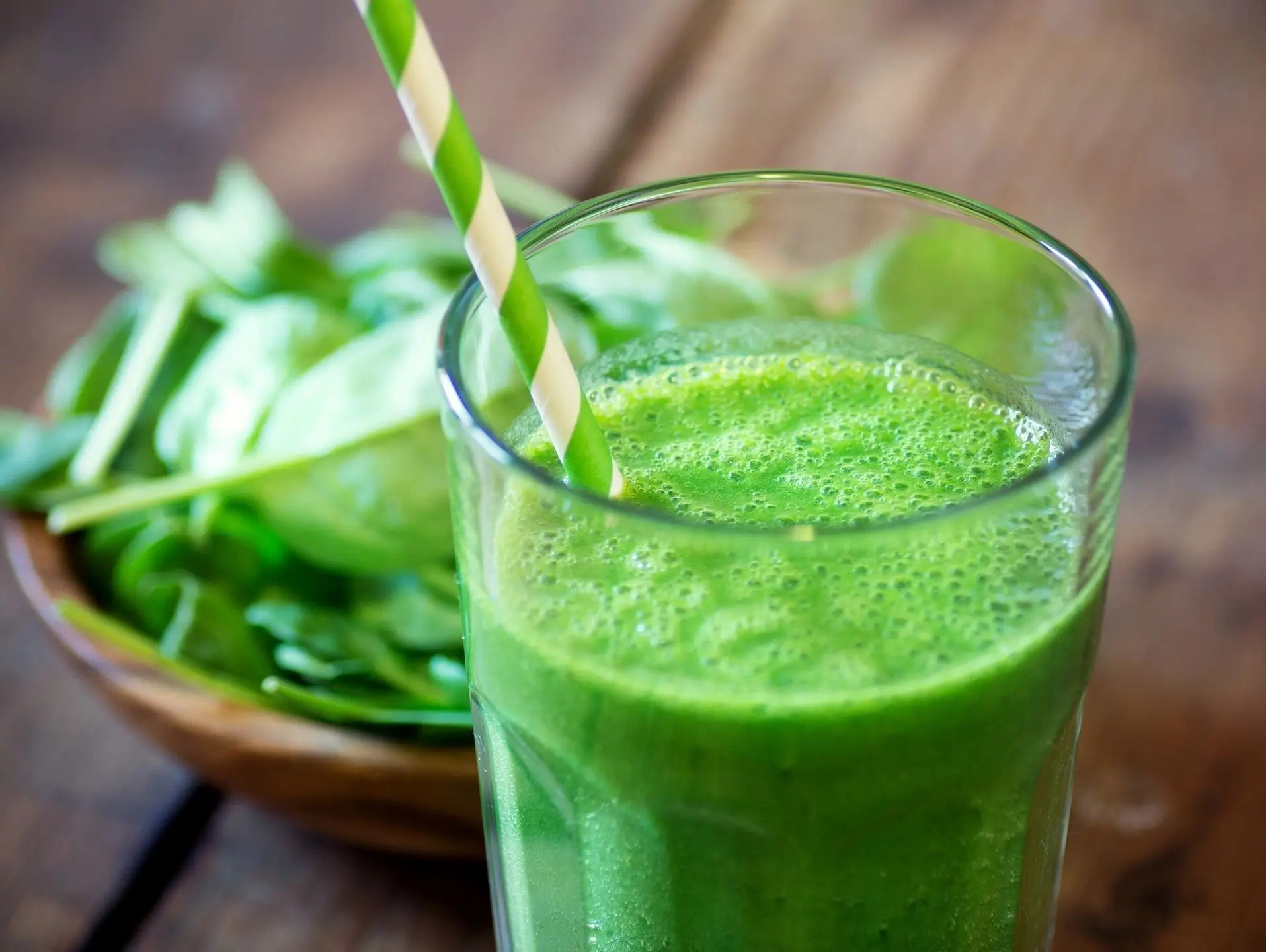 Nourishing Recovery: The Role of Juice and Smoothie Bars in Holistic Healing