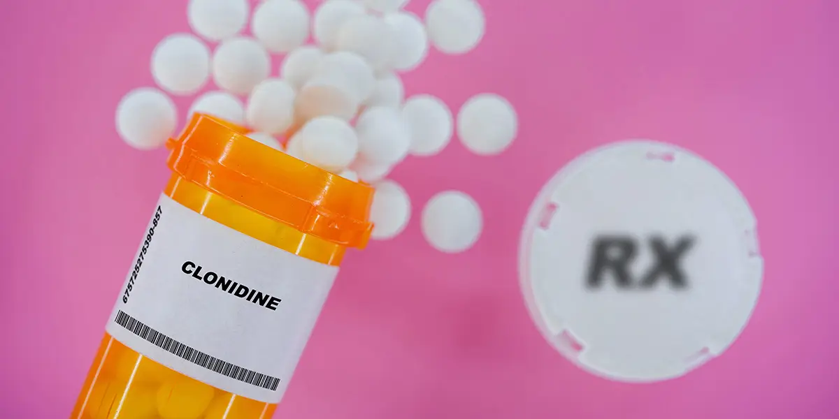 Clonidine for Withdrawal: Benefits, Risks, and How It Eases Detox