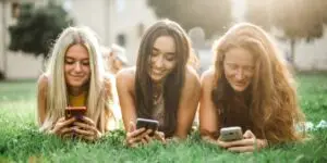 The Role of Social Media in Promoting Drug Awareness and Recovery
